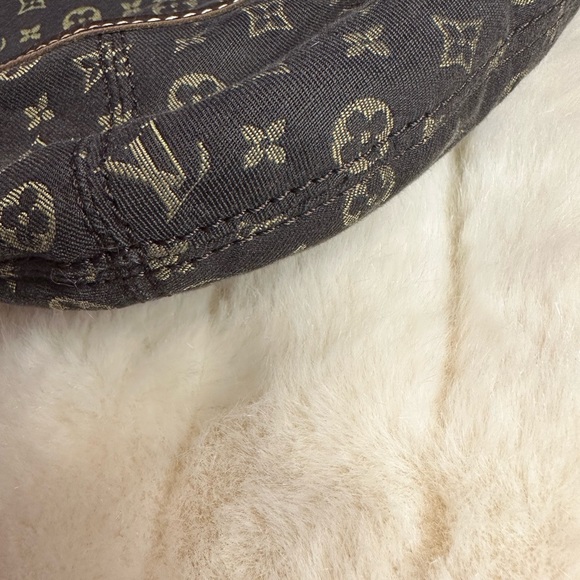 Louis Vuitton Besace Angele Ebene monogram mini Lin bag - Picture 16 of 16